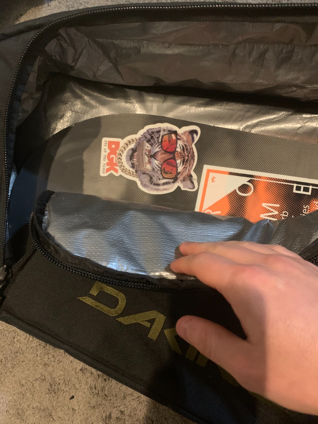 Dakine Tour Snowboard Bag; Padded Snowboard Travel Bag for Air Travel customer photo 2