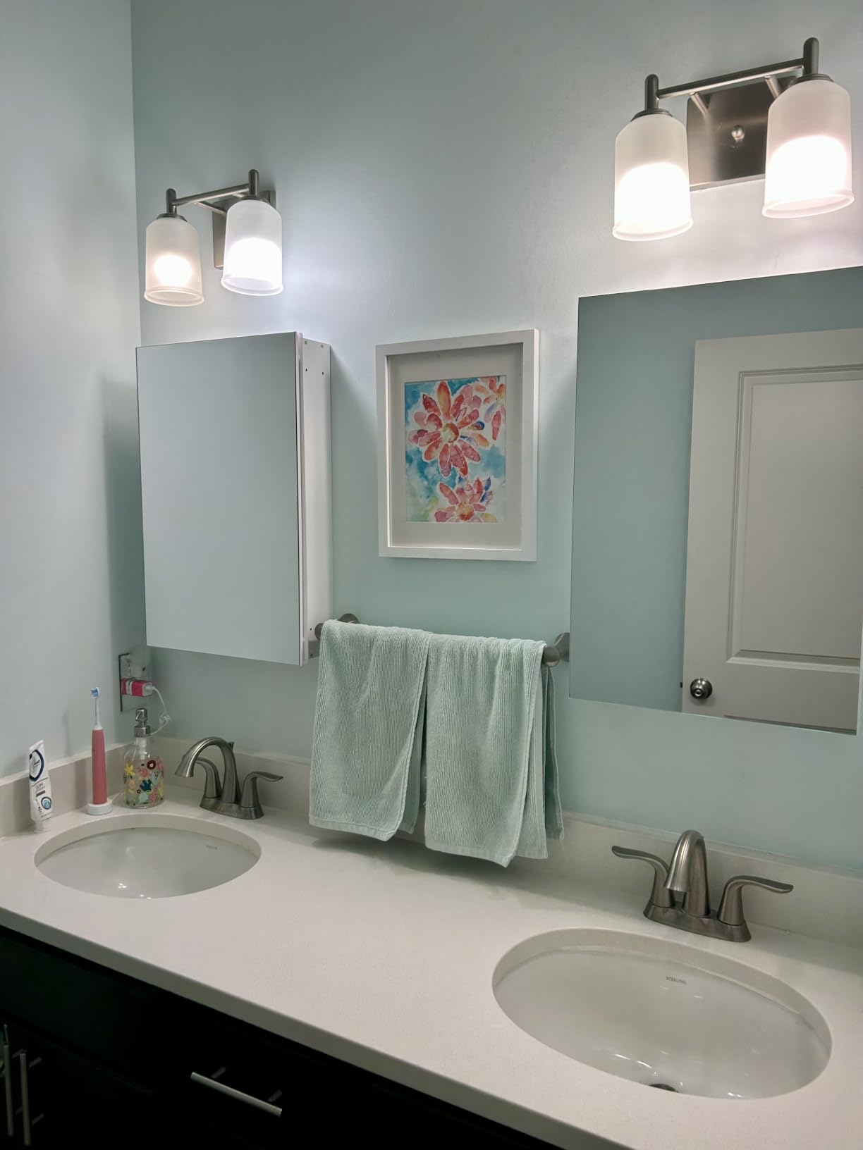 TokeShimi 20x26 Medicine Cabinet Mirror with Storage Tempered, Aluminum Surface Mount or Recessed Medicine Cabinet Silver with Adjustable Shelves for Bathroom Vanity Modern Farmhouse customer photo 2