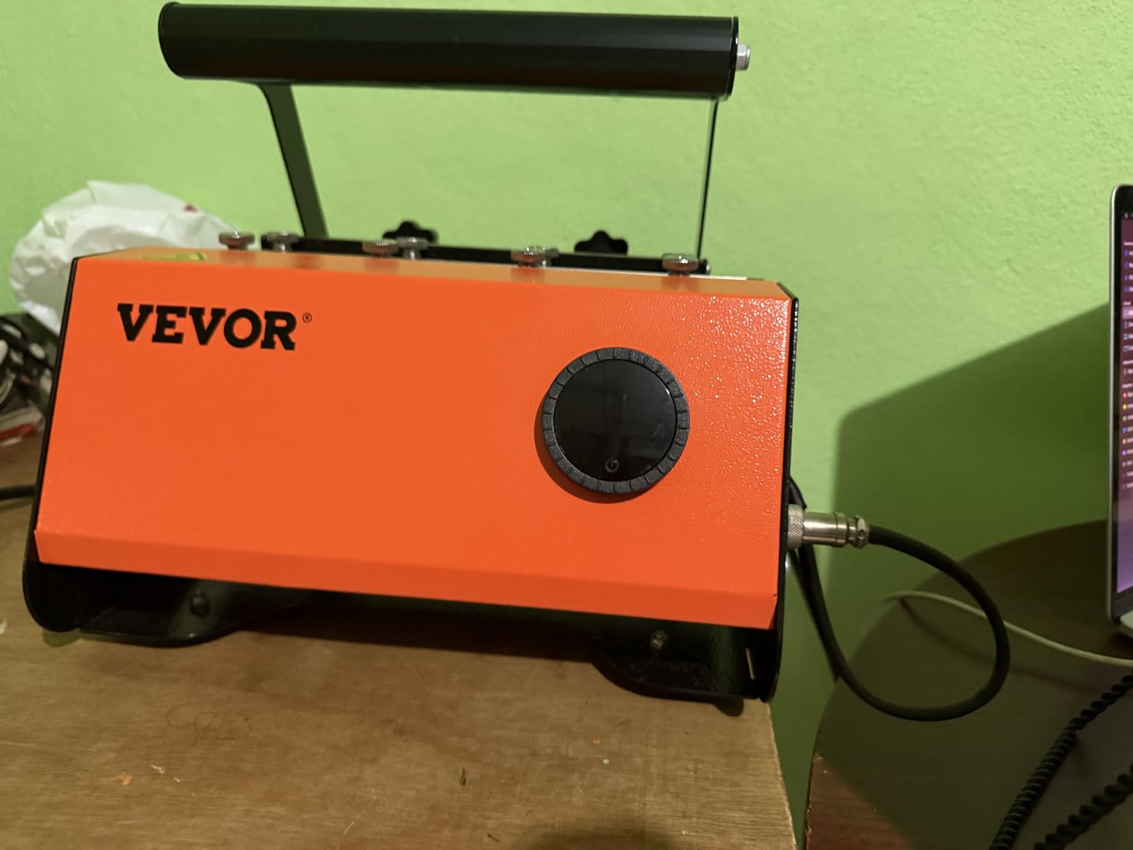 VEVOR Tumbler Heat Press Machine, 11-30oz Mug Press, Heat Up Fast and Even, Tumbler Press with Sublimation Paper, Tape and Gloves, Temp and Time Setting, for Sublimation Tumblers, Cups, Mugs, Black customer photo 2