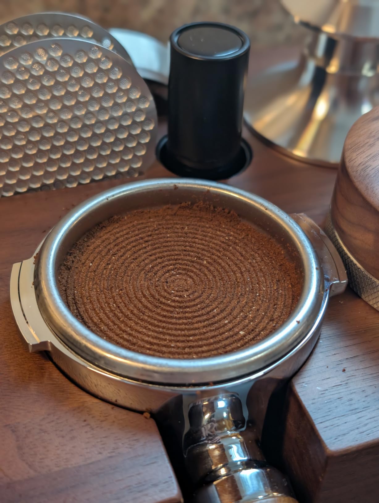 Calibrated Espresso Tamper 58mm Walnut, Auto-Leveling and 30lb Spring Loaded Design Stainless Steel Ripple Base Coffee Tamper with 20lb / 25lb / 30lbs Replacement Springs (58.3mm) customer photo 1