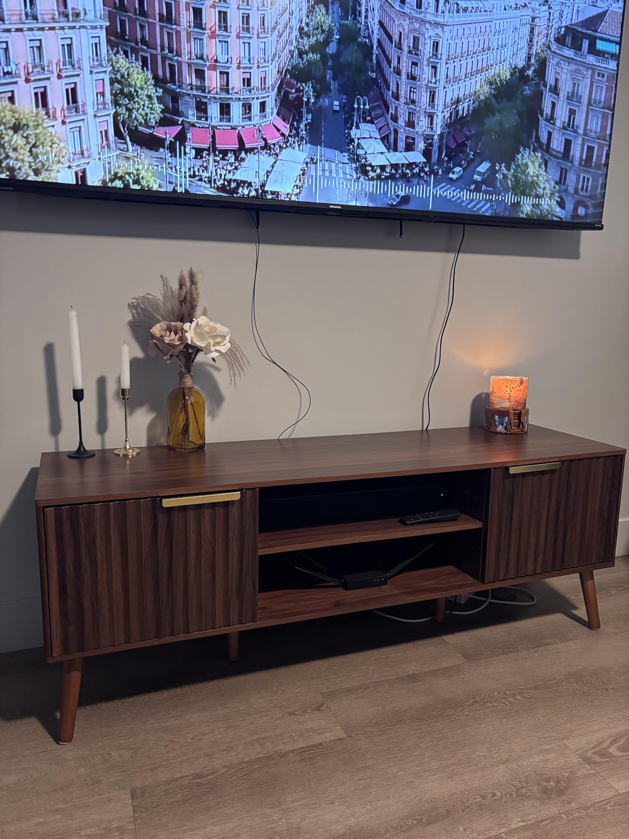 LCRBOL TV Stand with Fluted Doors for TVs up to 65