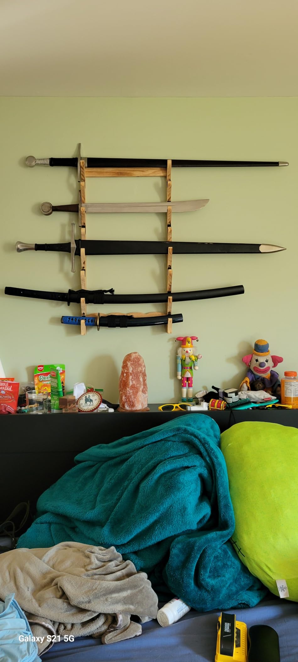 BiJun Sword Wall Mount, 8-Tiers Wood Katana Stand Lightsaber Wall Mount | Sword Stand Support Samurai Katana Wakizashi Tanto Lightsaber Golf Club Fishing Rod and Cue, Suitable for Various Places customer photo 2