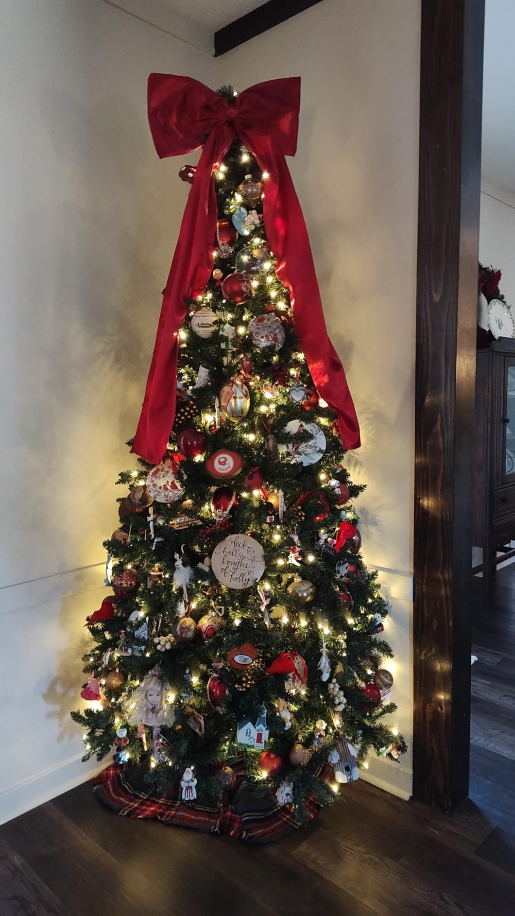 Daifunli 20 x 47 Inches Giant Satin Bow Christmas Tree Topper, Wine Red Extra Large Xmas Tree Toppers Decorations customer photo 2