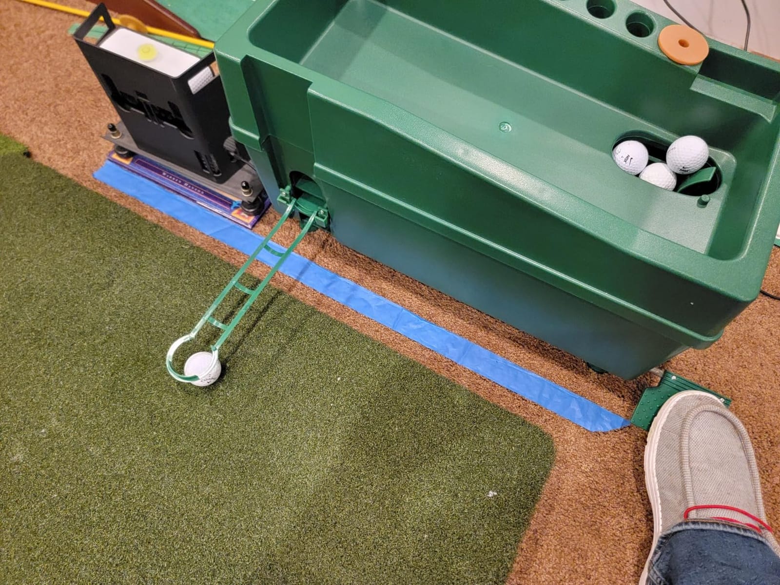 WBM Automatic Golf Tee Machine, Golf Ball Dispenser Tee, Golf Swing Trainer customer photo 2