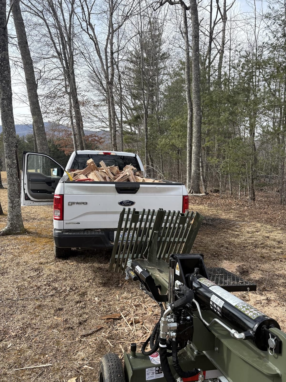 35 Ton 306cc Gas Log Splitter with 4-Way & 6-Way Wedges, Hydraulic Log Lift customer photo 2