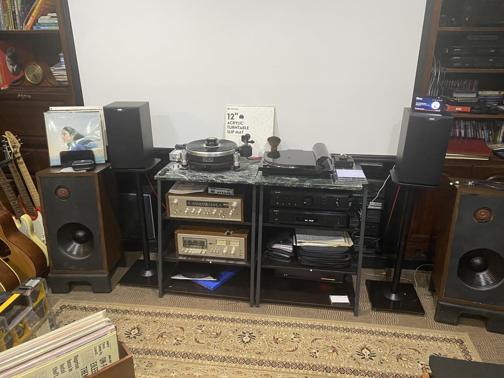 Besiost AV Media Stand with Outlets, Media Console with LED Lights, Stereo Racks and Stands with Storage Shelves, Media Audio Tower Cabinet, Black Enoby customer photo 1