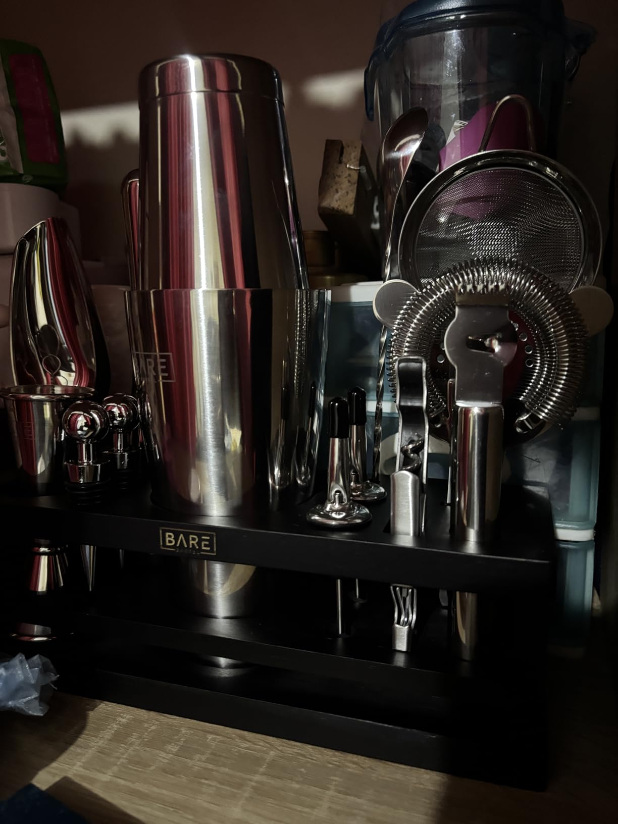 BARE BARREL Mixology Bartender Kit Bar Set | 16-Piece Cocktail Shaker Set | Martini Barware Mixing Tools for Home Bartending | Incl. 35 Recipe Cards | Gift Set (28oz Boston Shaker, Brass/Black) customer photo 1