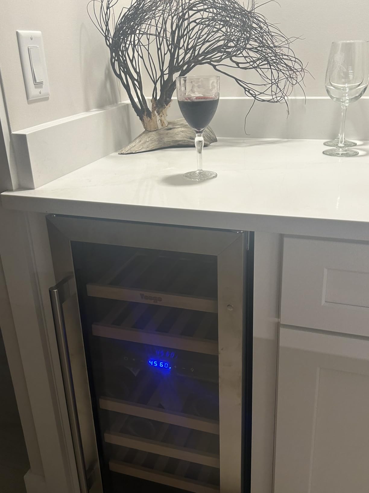 Yeego 15 Inch Wine Fridge, 28 Bottle Dual Zone Wine Cooler with Glass Door, Built-In or Freestanding, Under Counter Wine Refrigerator with 40-65°F, For Home Bar, Kitchen customer photo 1