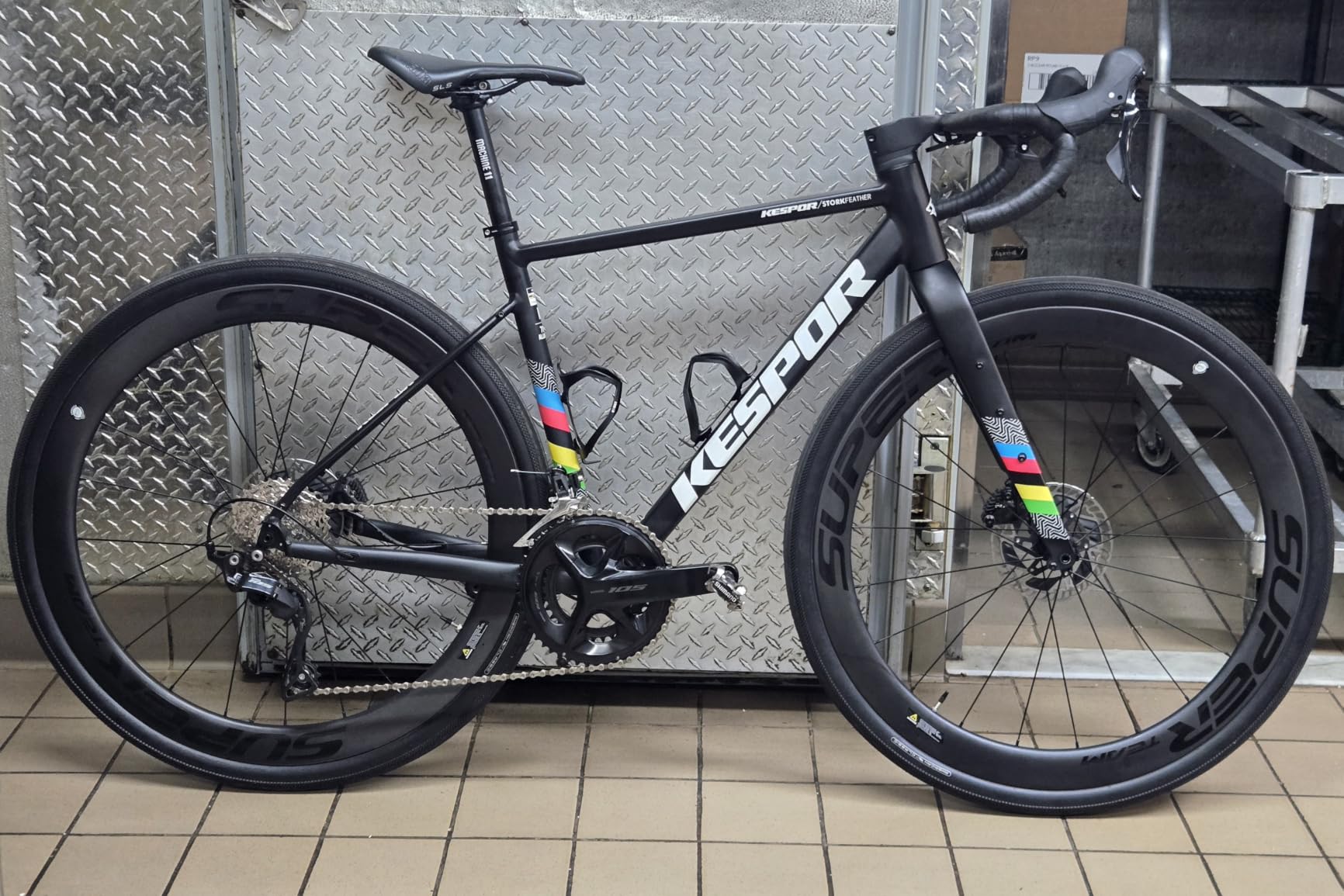SUPERTEAM Carbon Disc Wheel 50T-28 Tubeless 700C Bike Wheels customer photo 1