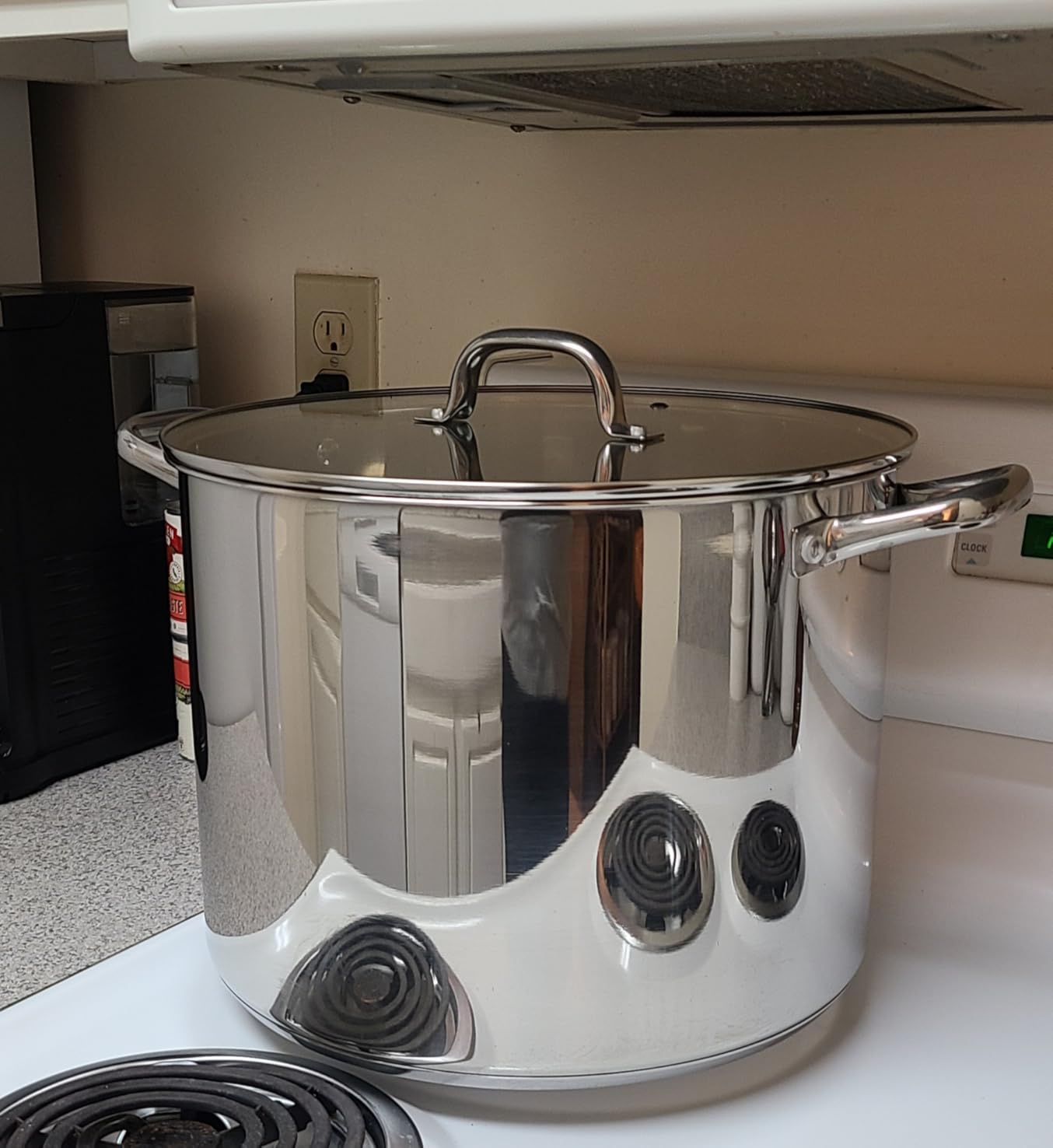 P&P CHEF 24 QT Stainless Steel Stock Pot with Lid, Cooking Pot for Soups | Large Canning Stockpot for Cooking, Stewing, Simmering, Tri-ply Bottom & Induction Compatible, Heavy-Duty & Dishwasher Safe customer photo 1