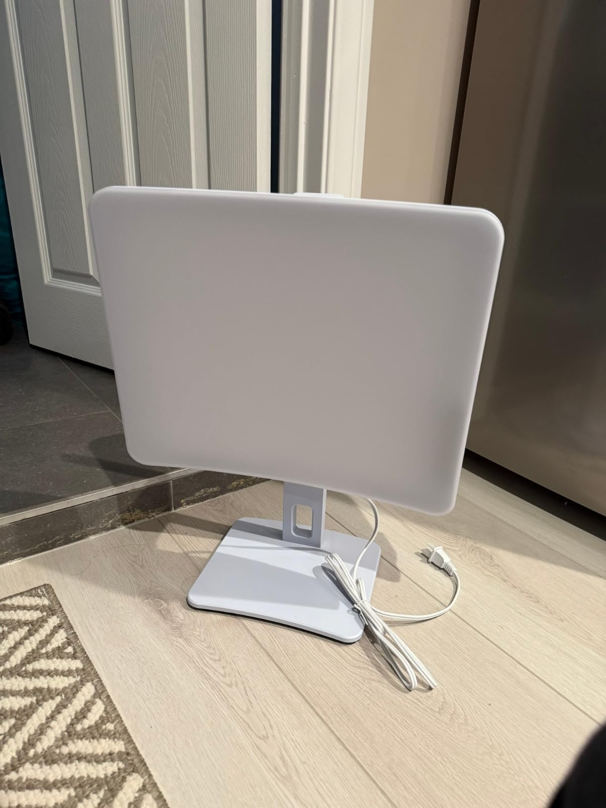 Carex Day-Light Elite Bright Sunlight Therapy Lamp, 10000 LUX Therapy Lamp at 12 Inches, LED Bright White Light with Adjustable Height and Brightness Levels for Mood, White customer photo 1