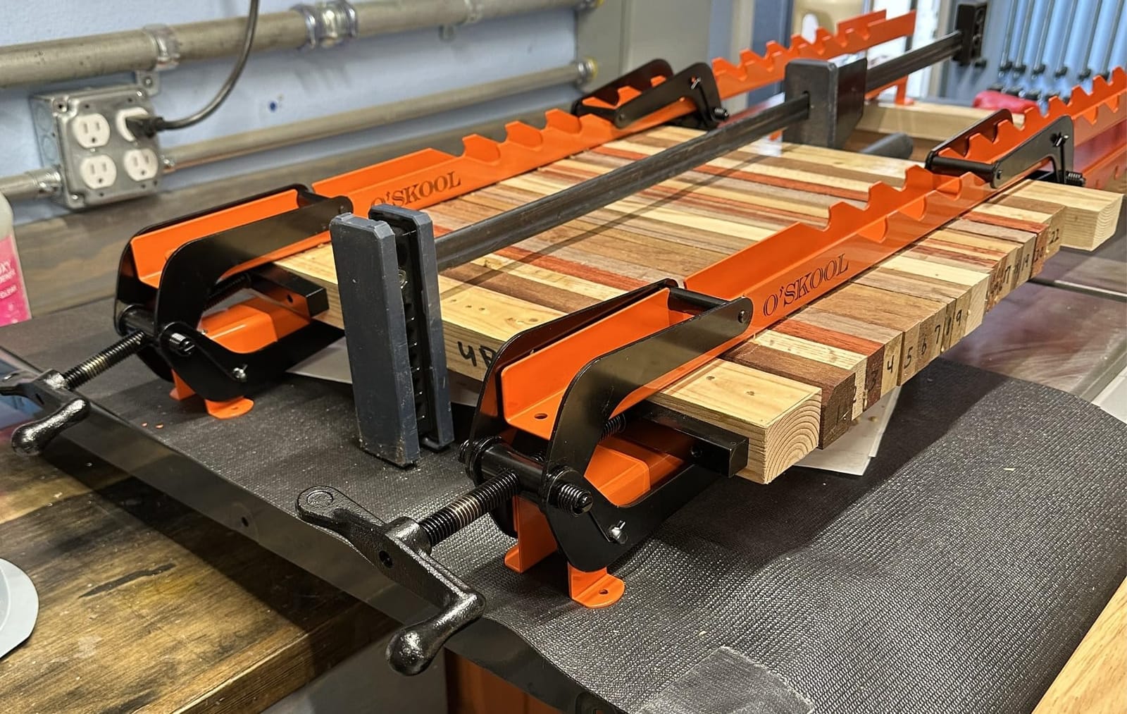 O'SKOOL 36 Inch Pressure Panel Clamps Steel System, 2 Pack - 4-Way Clamping, 10 To 36 Inch Panels, 3/4 To 3 Inch Thick customer photo 1
