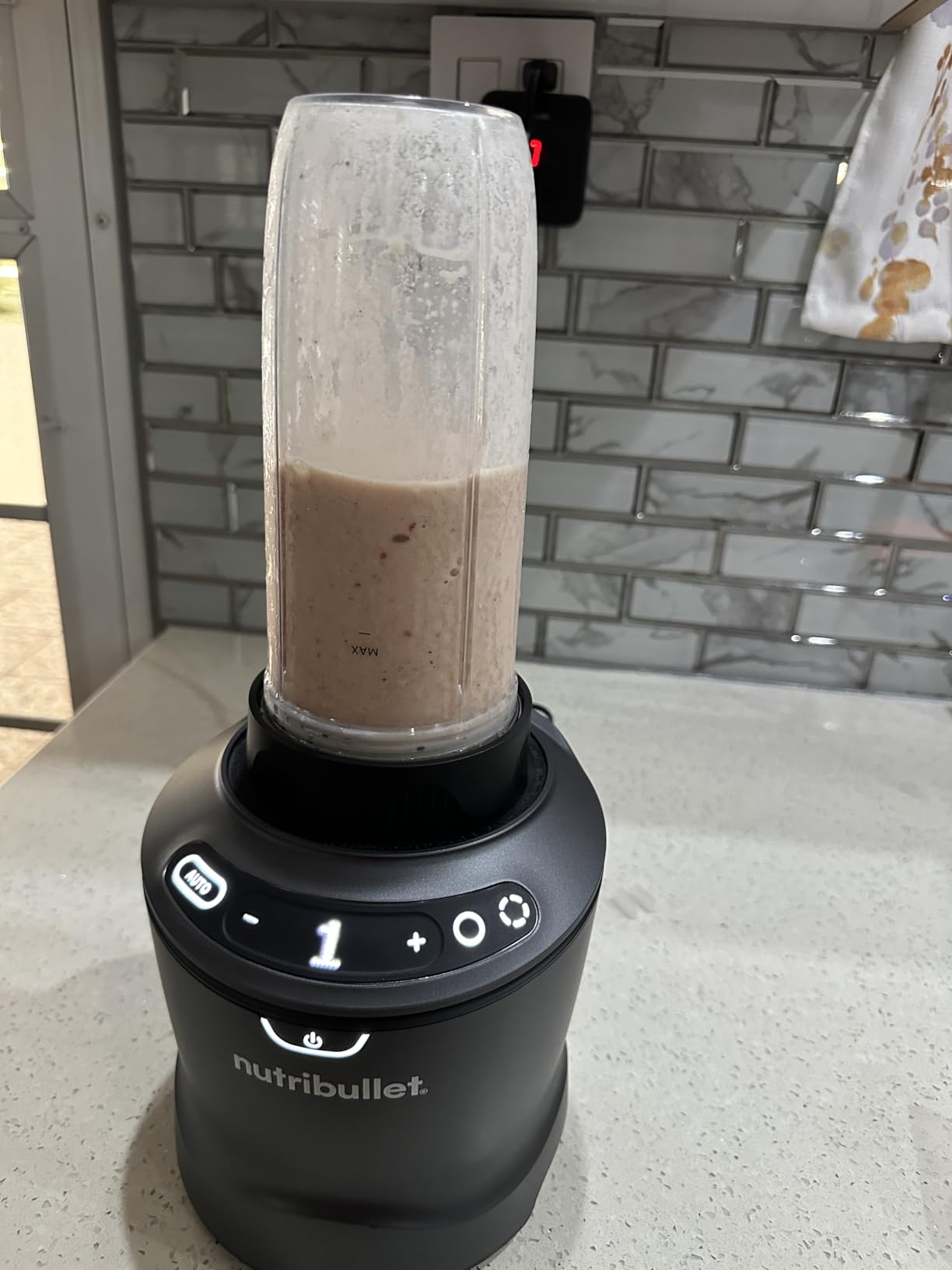 nutribullet SmartSense Blender Combo, 1400W, 64oz Pitcher, 32oz & 24oz Cups, 5-Speed, Matte White, NBF50700AW customer photo 1