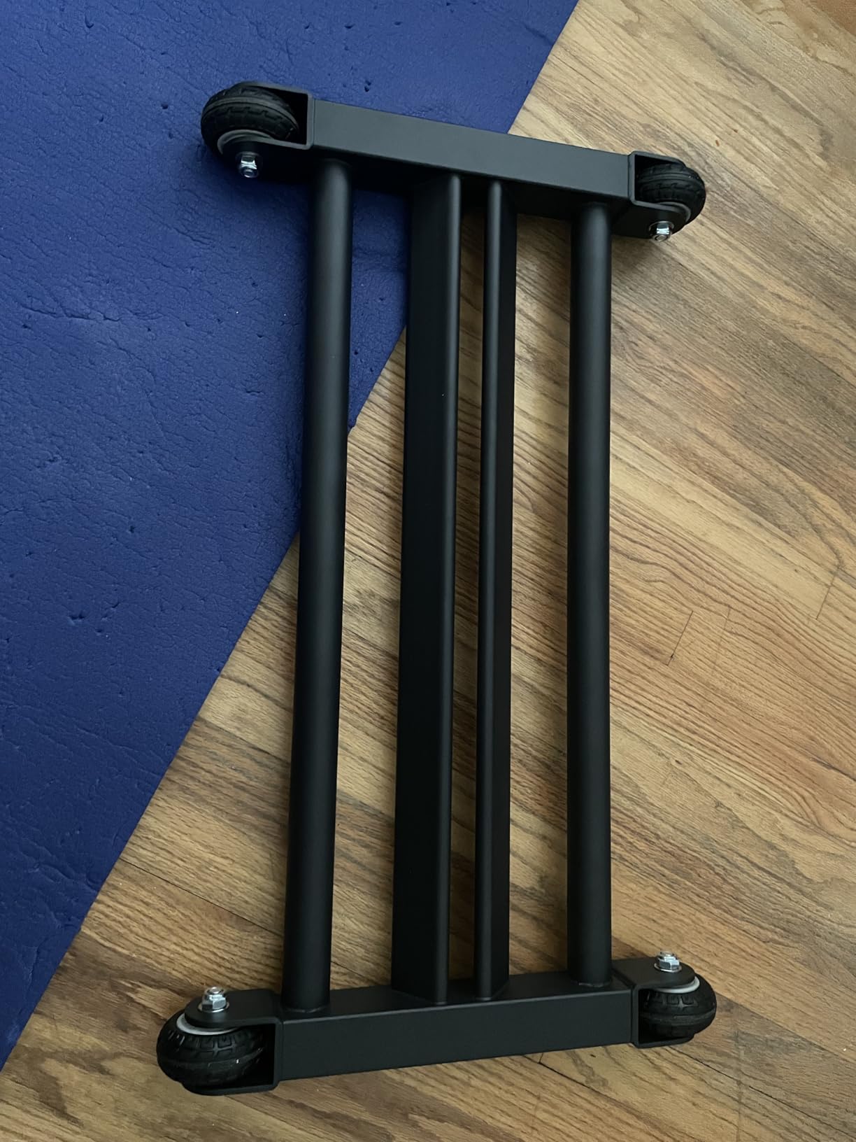 SELEWARE Glute Ham Glider Heavy Duty Ab Glute Glider Machine, Exercise Wheels for Smooth Hamstring Curl Abdominal and Leg Workouts, Multifunctional Ab Glute Machine for Home & Commercial Gym customer photo 1
