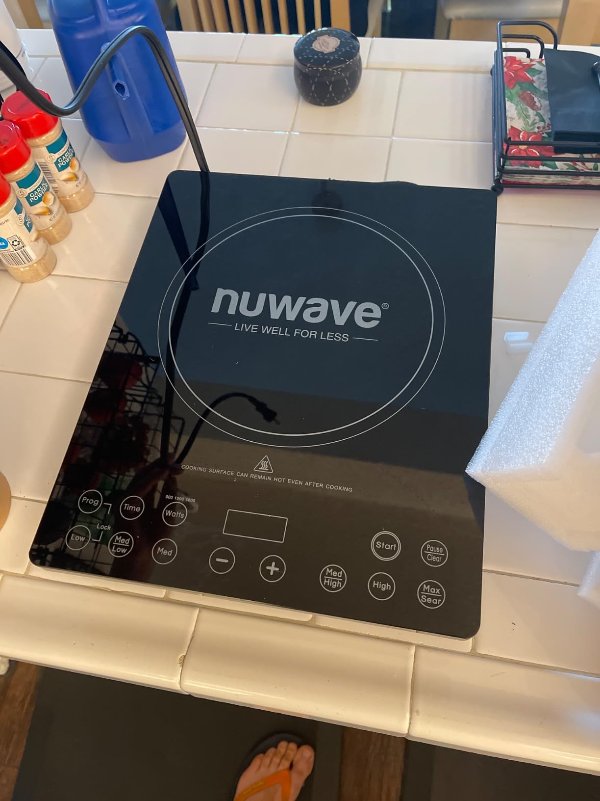 Nuwave Portable Induction Cooktop, NSF-Certified Single Electric Burner | 94 Precise Temp Range, Large 8
