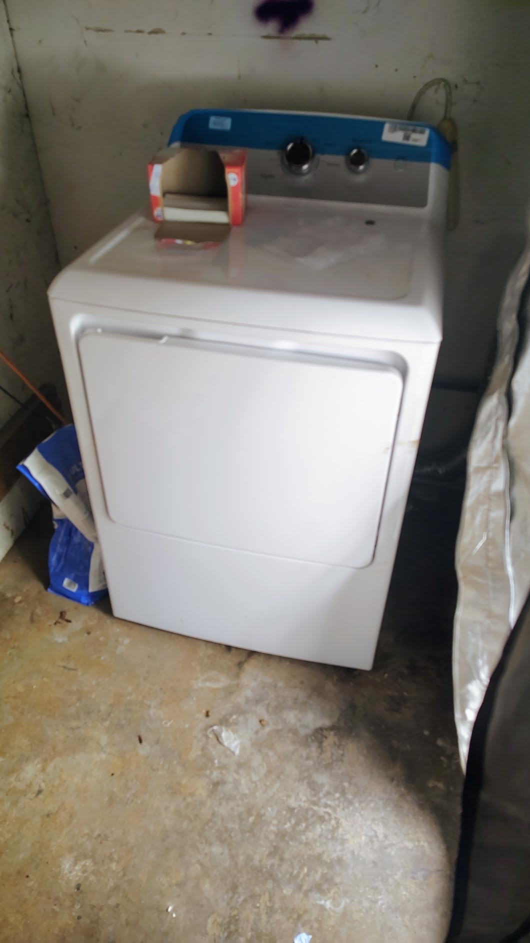 GE 7.2 cu. ft. Gas Dryer with Up to 120 ft. Venting and Reversible Door customer photo 2