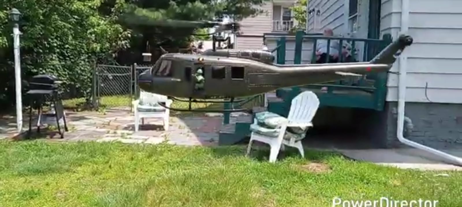 UH-1 RC Helicopter - Huey Collectable Remote Control Helicopter with Auto-Hover for Adults, Beginners, 1/27 Scale, 2 Batteries customer photo 1
