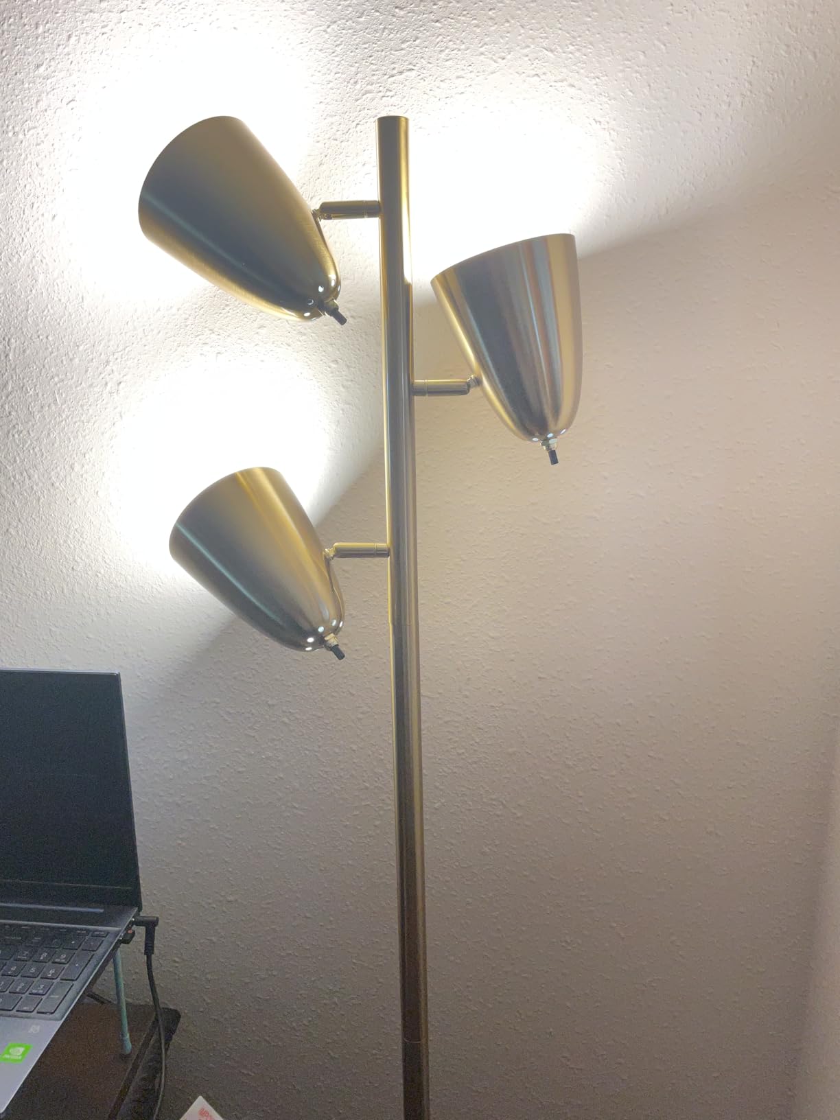 QiMH LED Floor Lamp for Living Room, Modern Dimmable Standing Lamp with 4 Color Temperature, Remote and Touch Control, Tree Floor Lamp for Bedroom with 3 Rotatable Lights Bright Stand up Lamp, Black customer photo 2