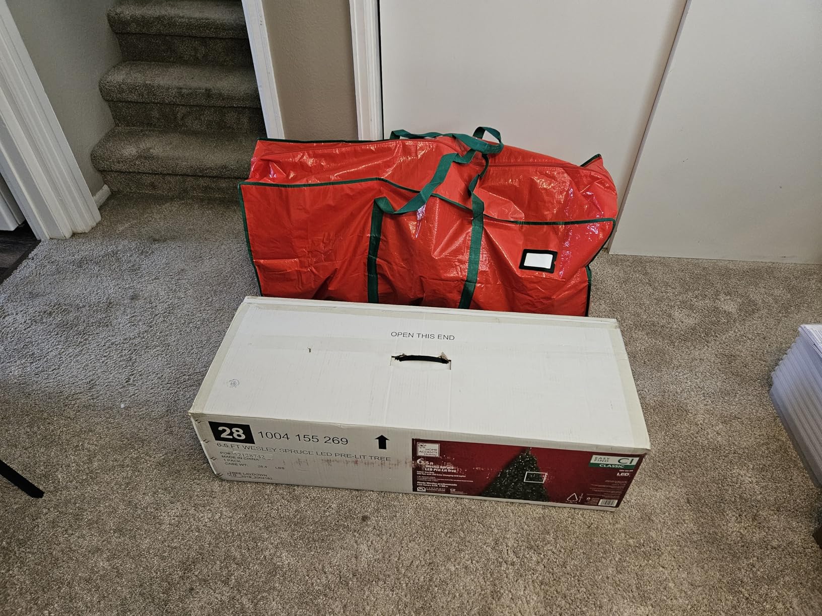 Cosy Family 7.5 ft Christmas Tree Storage Bag - Durable Heavy Duty Extra Large Artificial Xmas Holiday Tree Bag with Reinforced Handles and Dual Zippers Wide Opening - Red customer photo 2