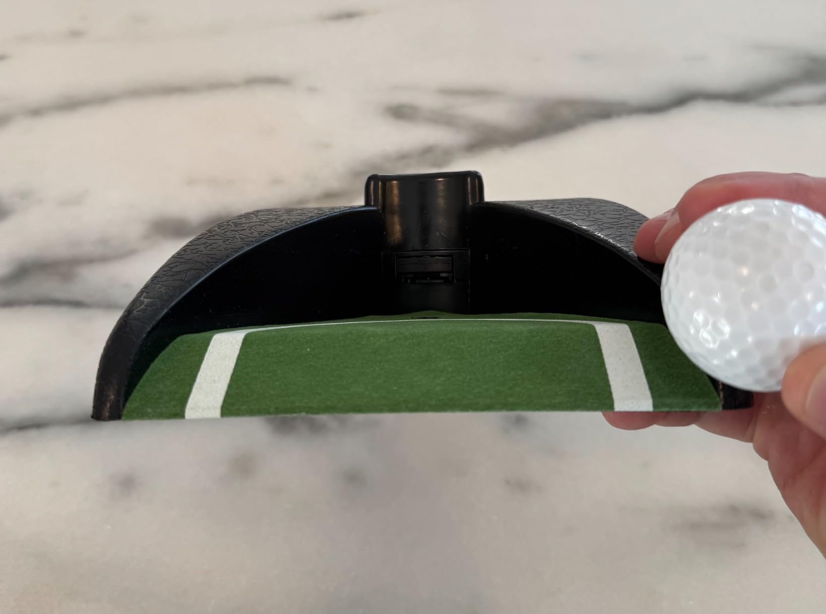 Golf Ball Return Putting Unit, Indoor Golf Putting Hole - Automatic Return Machine, Battery-Powered Practicing, Putting Muscle Memory, for Practicing at Home, Office, Yard, Party customer photo 1