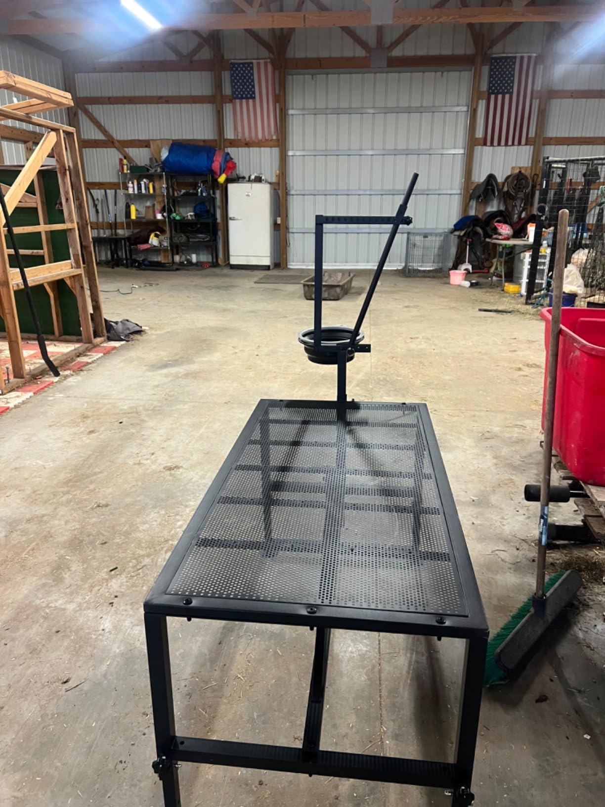 600 LBs Goat Stand with Feed Bin, Goat Milking Stand for Sheep Trimming and Milking, Hoof Trimming Stand Adjustable Size, with Feeder, Iron Black customer photo 1