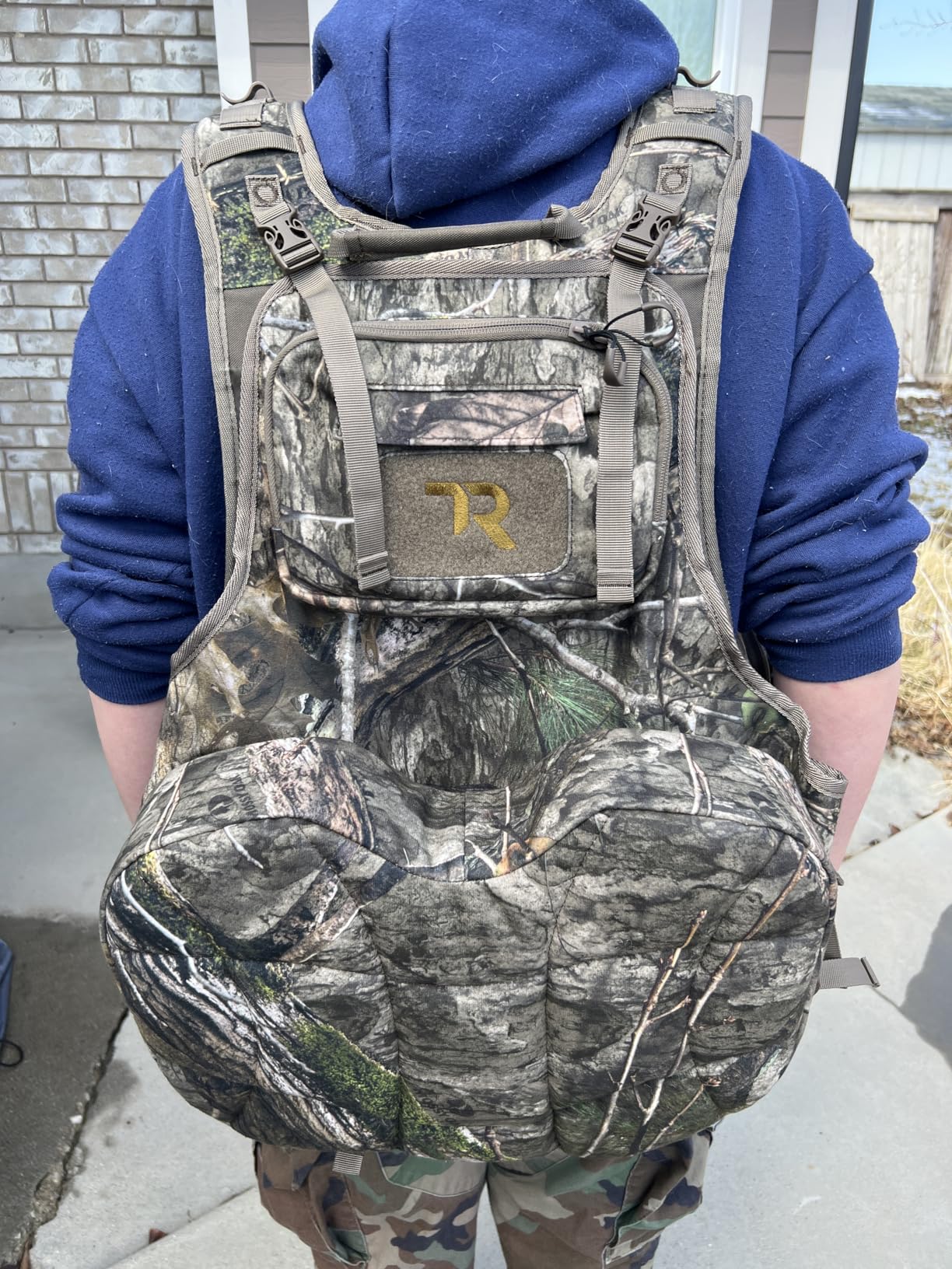 TR Turkey Vest with Seat, Hunting Vest for Men, Lightweight Run and Gun | 3-inch magnetic seat, multi-pocket storage, game pouch, adjustable padded shoulder straps for turkey hunting customer photo 2