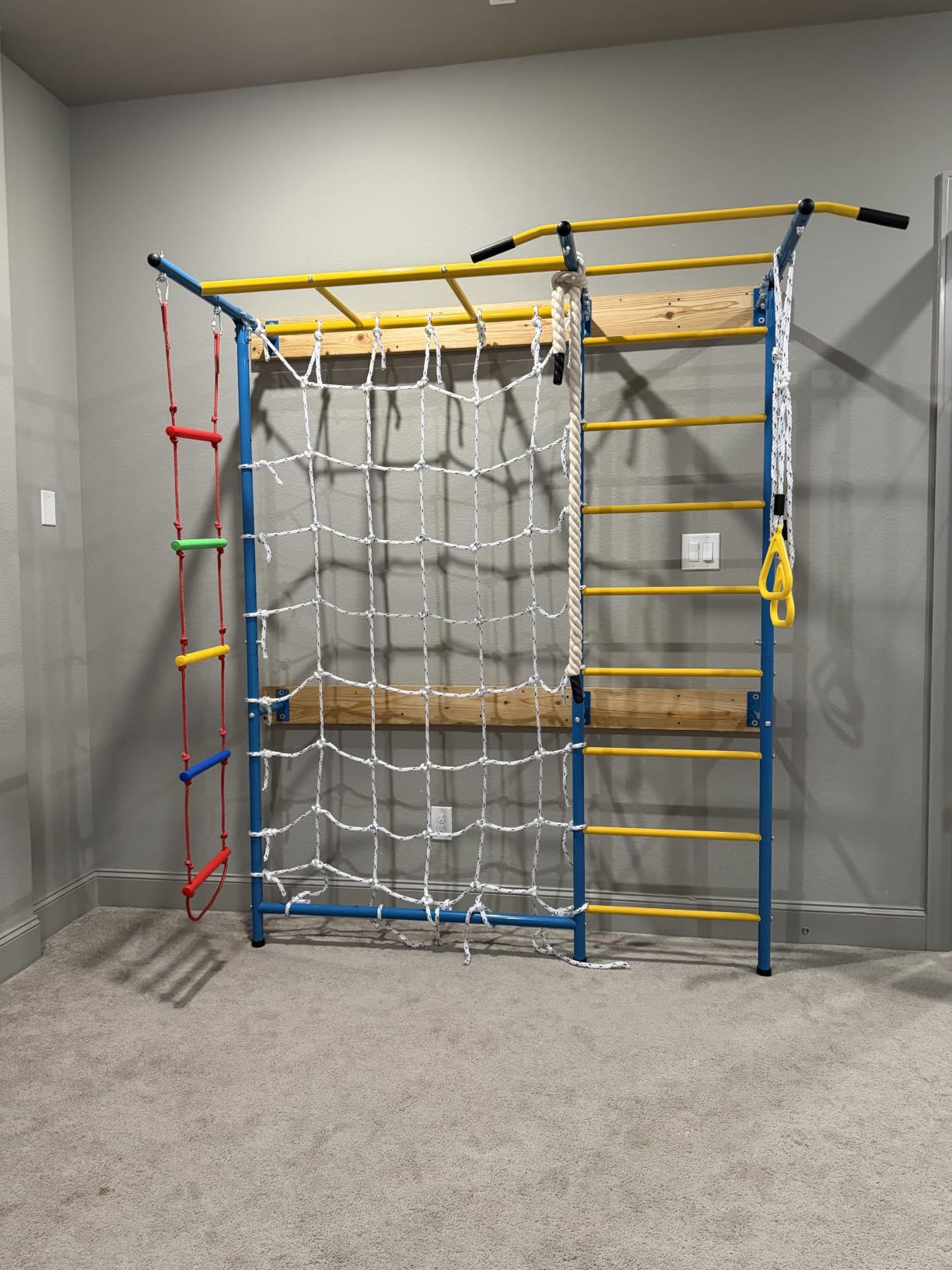 VEVOR Indoor Jungle Gym for Toddlers, 7-in-1 Climbing Playset with Carbon Steel Swedish Ladder, Wall Ladder, Pull-Up Bar, Rope Ladder, and Gymnastic Rings, Supports 220 lbs, Multicolor customer photo 1