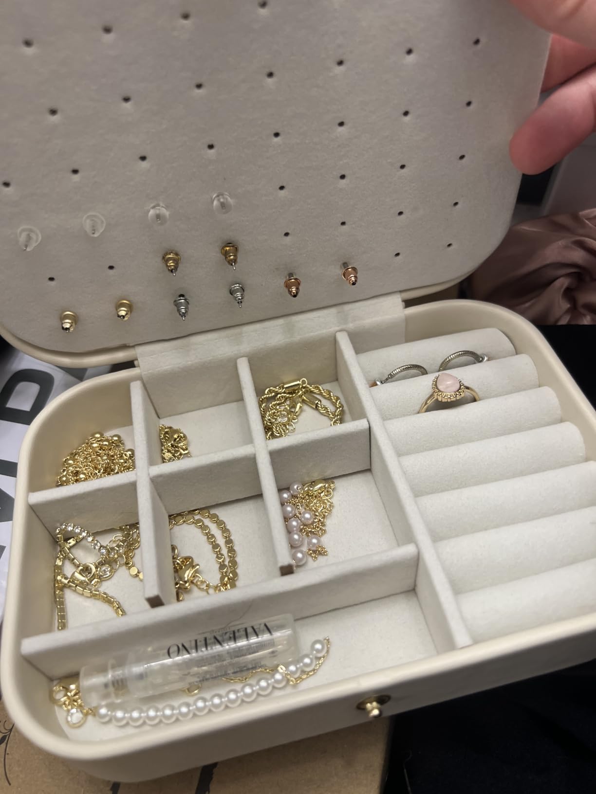 VLANDO Travel Jewelry Case, Portable Jewelry Earring Box Organizer - PU Leather Small Necklace Storage for Vacation, Secure Closure, Travel Essentials, Bridesmaid Christmas Gift for Women Girls customer photo 1