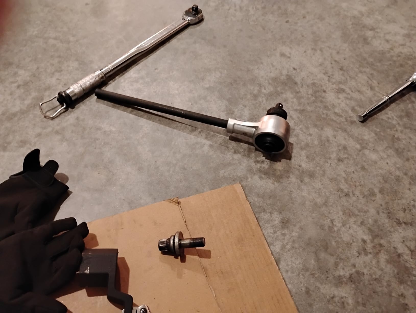 maXpeedingrods Professional Grade Torque Multiplier, 2200 Foot-Pound | Heavy Duty Torque Multiplier Wrench customer photo 2
