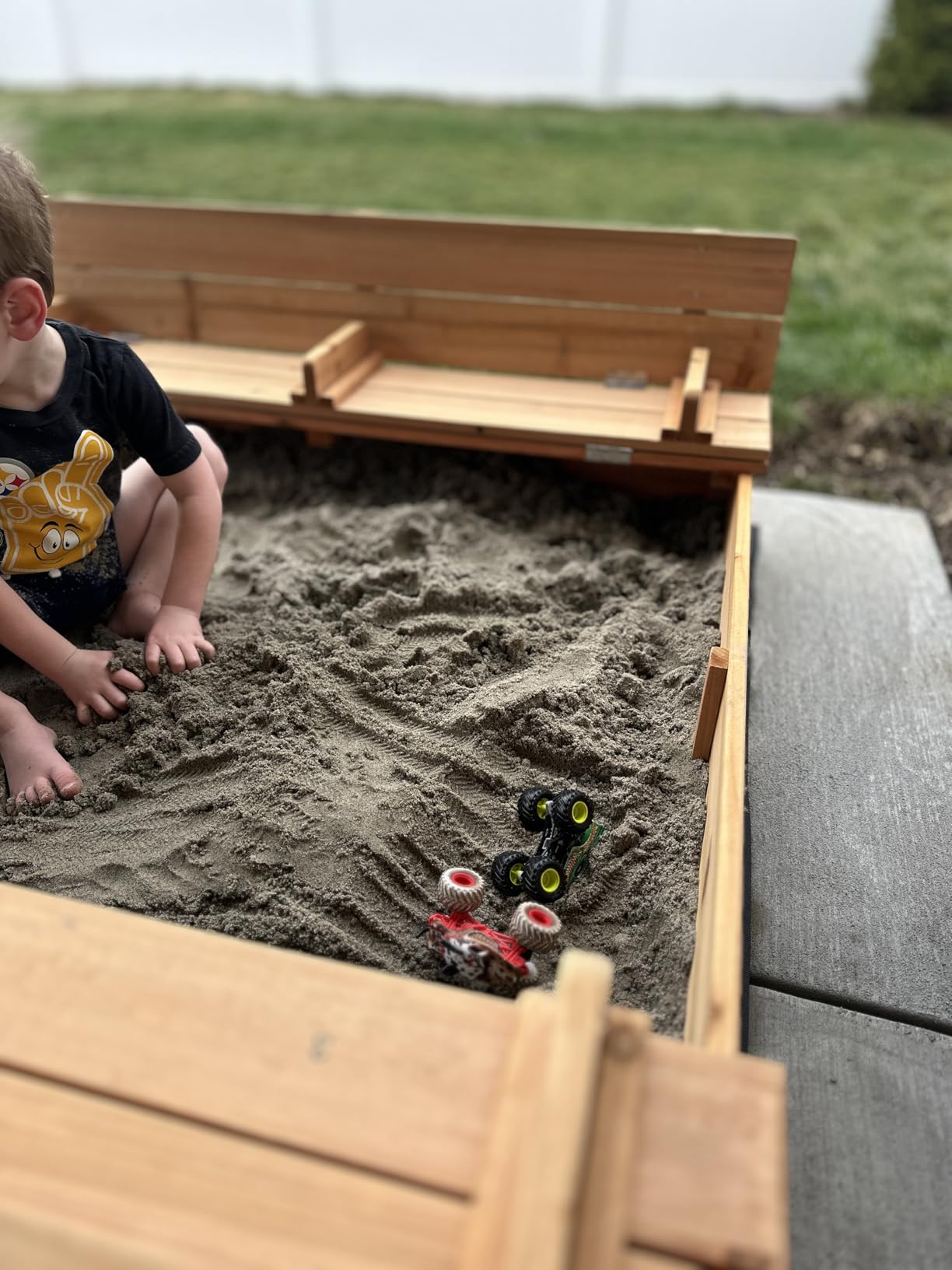 Large Wooden Kids Sandbox with Lid - Outdoor Sand Box for Kids with Cover Sand Protection, Foldable Bench Seats and Bottom Liner customer photo 1