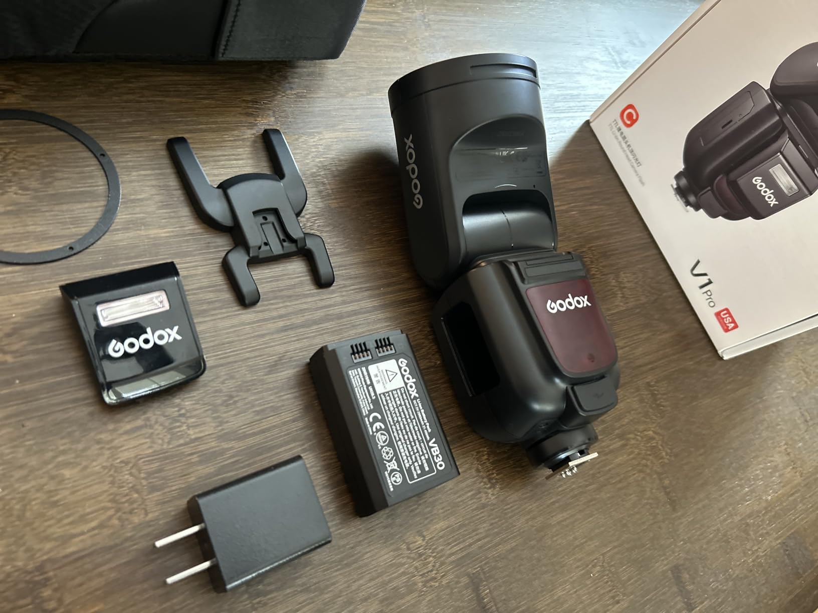 Godox V1 Pro C V1Pro-C Camera Flash for Canon Camera Flash Speedlite | 76Ws 2.4G TTL 1/8000 HSS,500 Full Power Flashes,1.3s Recycle Time,LED Modeling Lamp(USA Version) customer photo 1