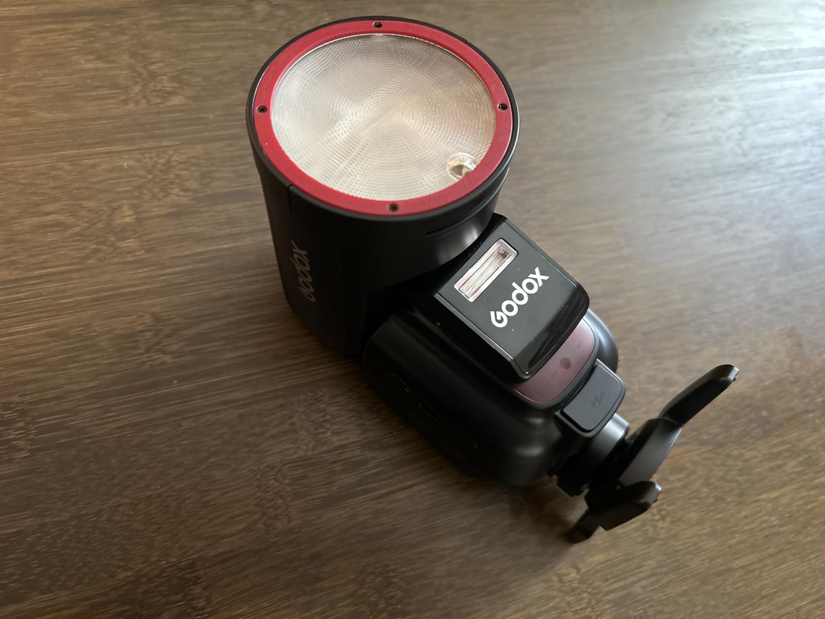 Godox V1 Pro C V1Pro-C Camera Flash for Canon Camera Flash Speedlite | 76Ws 2.4G TTL 1/8000 HSS,500 Full Power Flashes,1.3s Recycle Time,LED Modeling Lamp(USA Version) customer photo 2