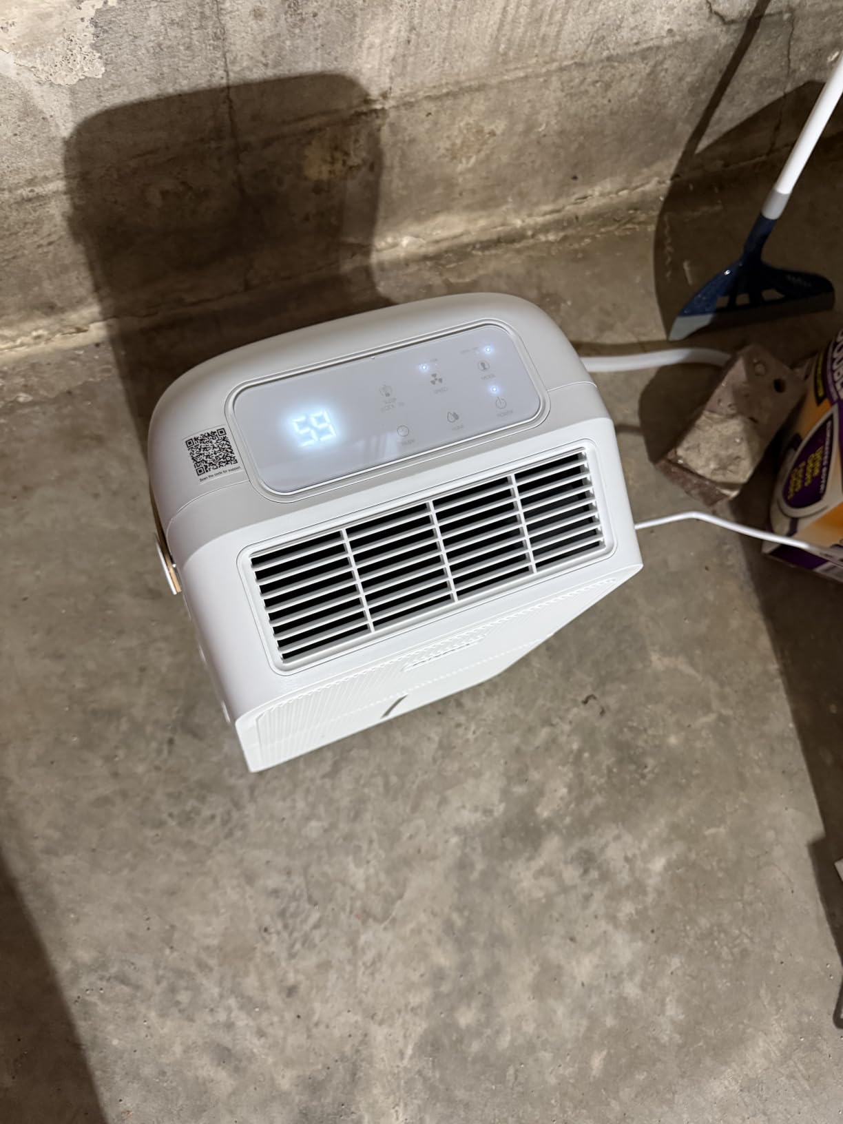 KNKA 2500 Ft² Max 34 Pints Dehumidifier for Basement with Drain Hose, White | Dehumidifiers for Home, Bedroom, Bathroom, Large Room, Three Modes, Intelligent Humidity Control, Dry Clothes, 24HR Timer customer photo 2