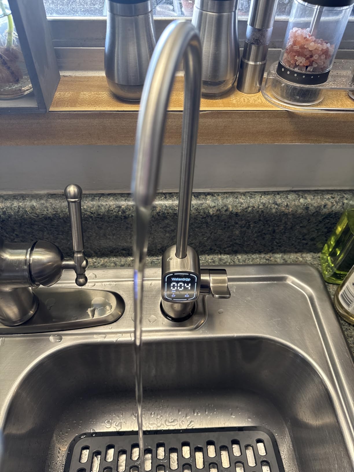 Waterdrop G5P700A-PRO Alkaline Mineral pH+ Reverse Osmosis System, 700 GPD | NSF/ANSI 58 & 372 Certified, 8-Stage Dual Flow RO Water Filtration System, 2:1 Pure to Drain, LED Faucet, Tankless RO System customer photo 2