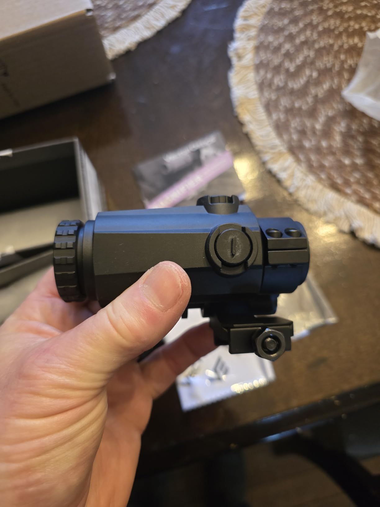 Vector Optics 3x22 Flip to Side Magnifier, Absolute 1.6 inch Co-Witness Heights, Easily Press to Flip, Lightweight, Rubber-Armed, Fit for CQB and Medium to Close-Range Tactical Shooting, SCMF-31 customer photo 2