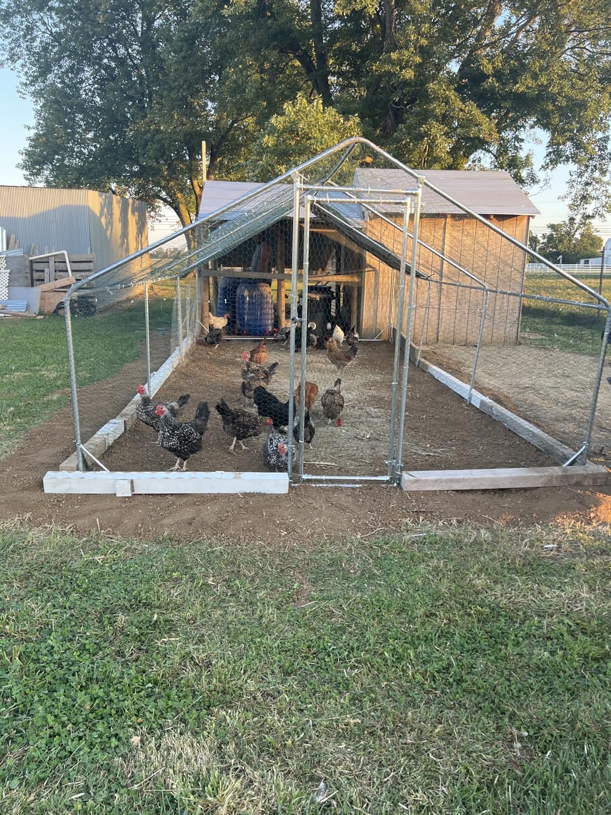 PawHut Large Chicken Coop Metal Chicken Run with Waterproof and Anti-UV Cover, Spire Shaped Walk in Fence Cage Hen House for Outdoor and Yard Farm Use, 1