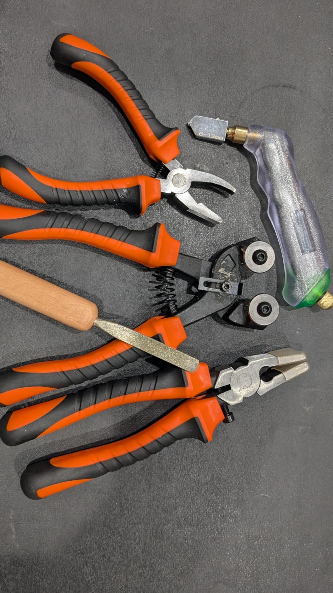 26pcs Stained Glass Kit, Glass Cutters Tools, Heavy Duty Glass Running Pliers, Wheeled Glass Nippers, Breaker Grozer Pliers for Stained Glass, Mosaics, Fusing customer photo 2
