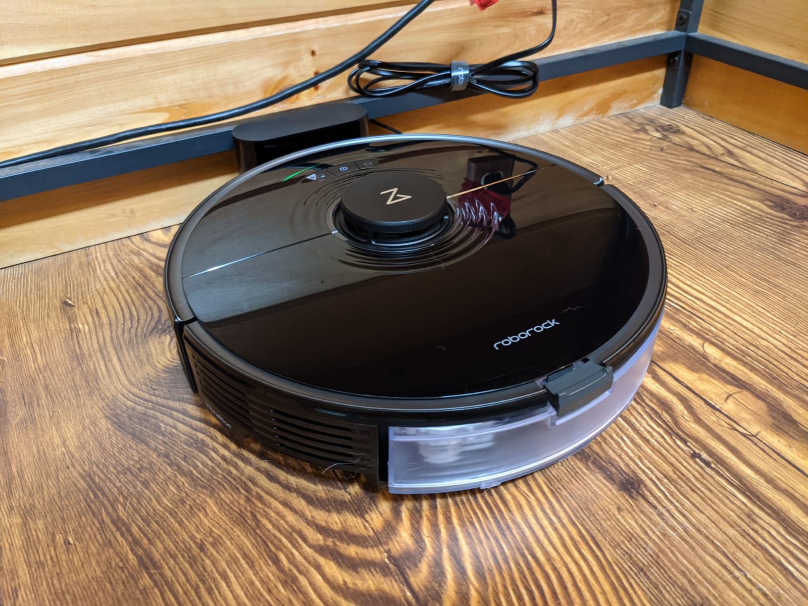 Q7 M5 Robot Vacuum and Mop Combo, 10,000Pa HyperForce Suction | Dual Anti-Tangle System, APP-Controlled Mopping, LiDAR Navigation, Robotic Vacuum Cleaner for Pet Hair and Carpet, White customer photo 2