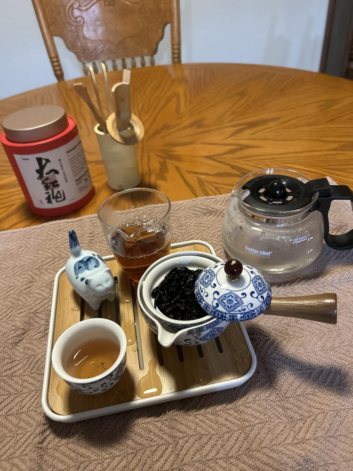 Chinese Tea Set,Chinese Gongfu Tea Set, Portable Teapot Set with 360 Rotation Tea Maker and Infuser,Kung Fu Tea Set Portable All in One Leather Bag (4cups-Floral Black) customer photo 1