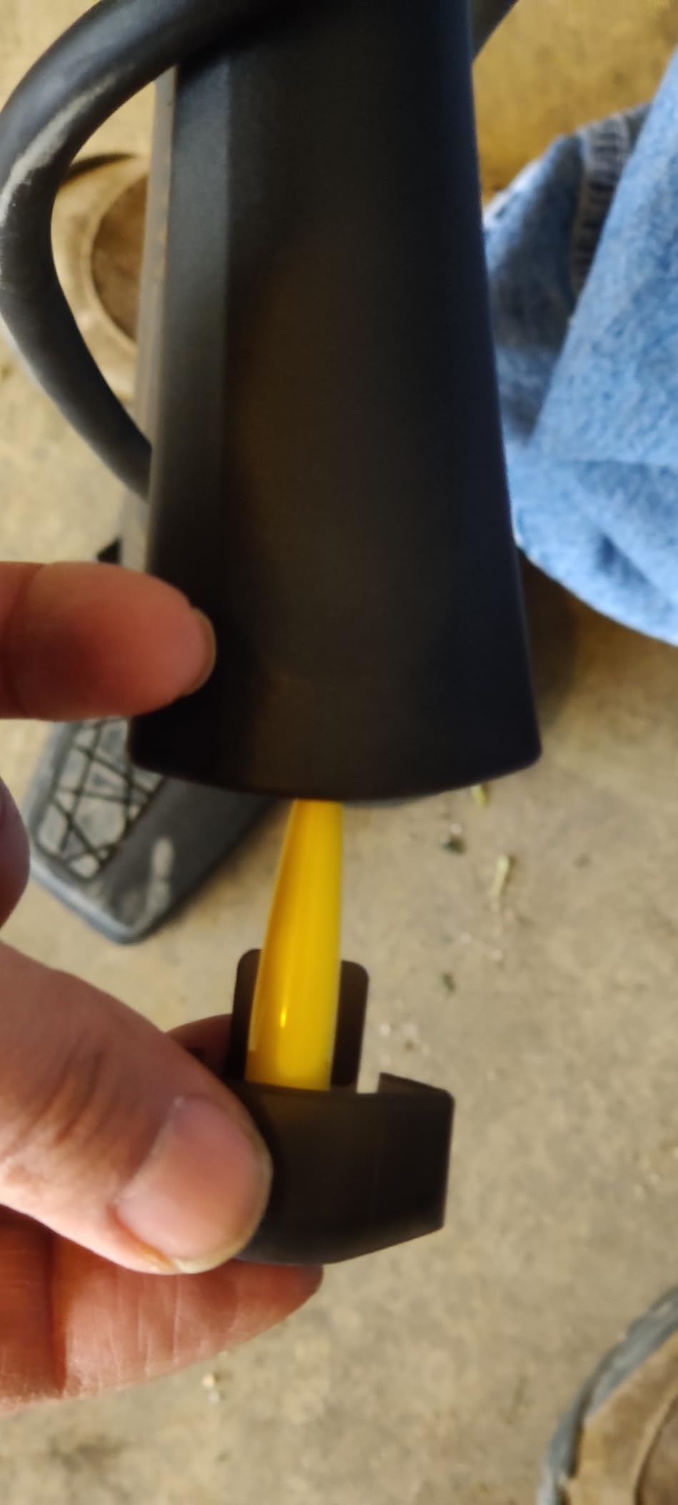GIYO Bike Floor Pump - 3 inch Dual Scale Gauge - Road and MTB customer photo 1