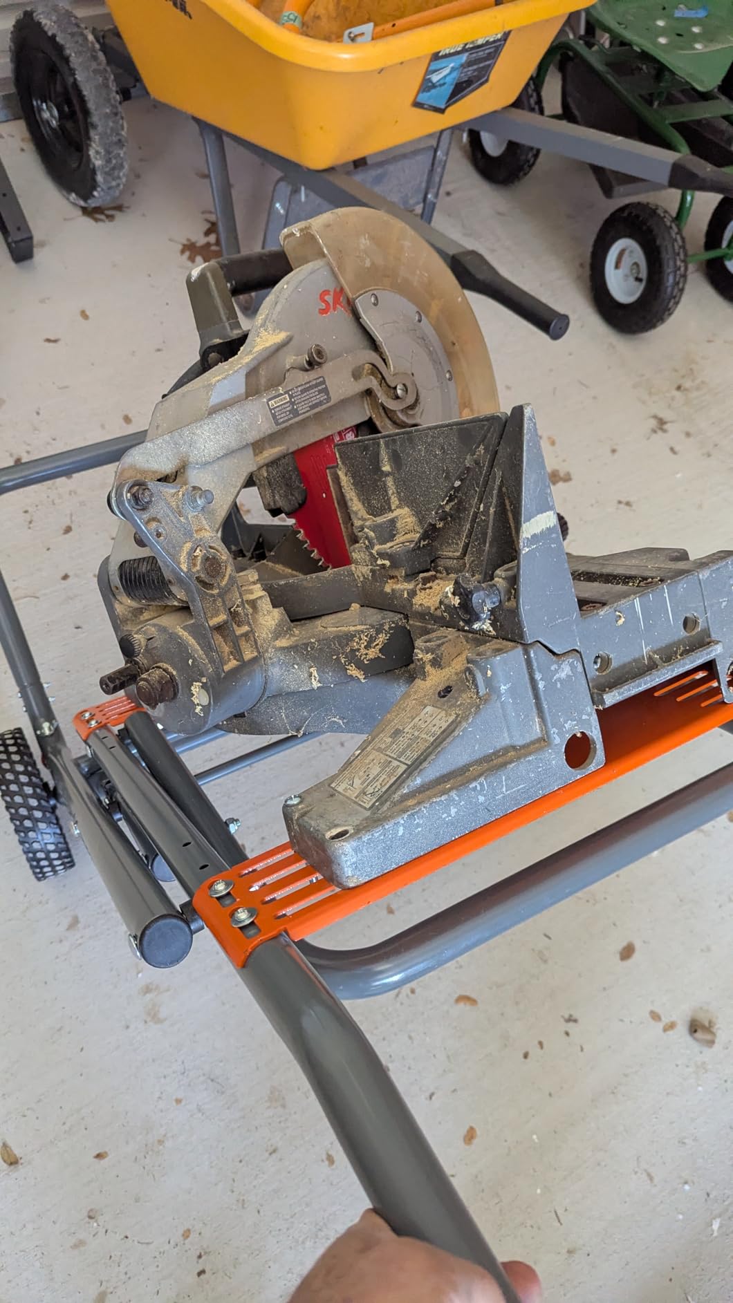 VEVOR Portable Table Saw Stand, 350 lbs Load Capacity, Rolling Foldable Table Saw Table with 8 Inches Rubber Wheels, Heavy Duty Construction, Easy Storage, Universal for Most Brands of Saws customer photo 2