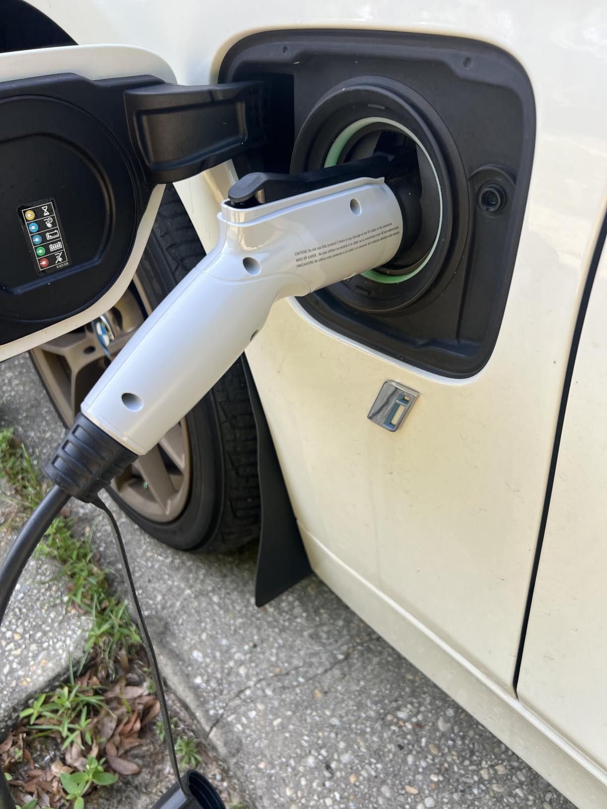 Schumacher Electric Level 1 Portable EV Charger, 12A, 120V - SEV1670 customer photo 1