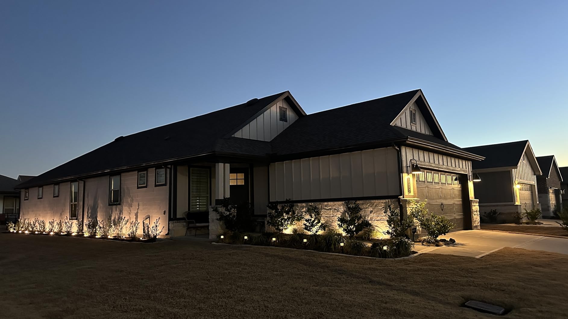 Enbrighten Eternity Landscape Lighting, 33ft, 8 Lights, Smart | RGBWIC LEDs, Waterproof, Adjustable Stakes, Up Lights for House, Link to 150ft, App Control, Works with Alexa & Google Home customer photo 1