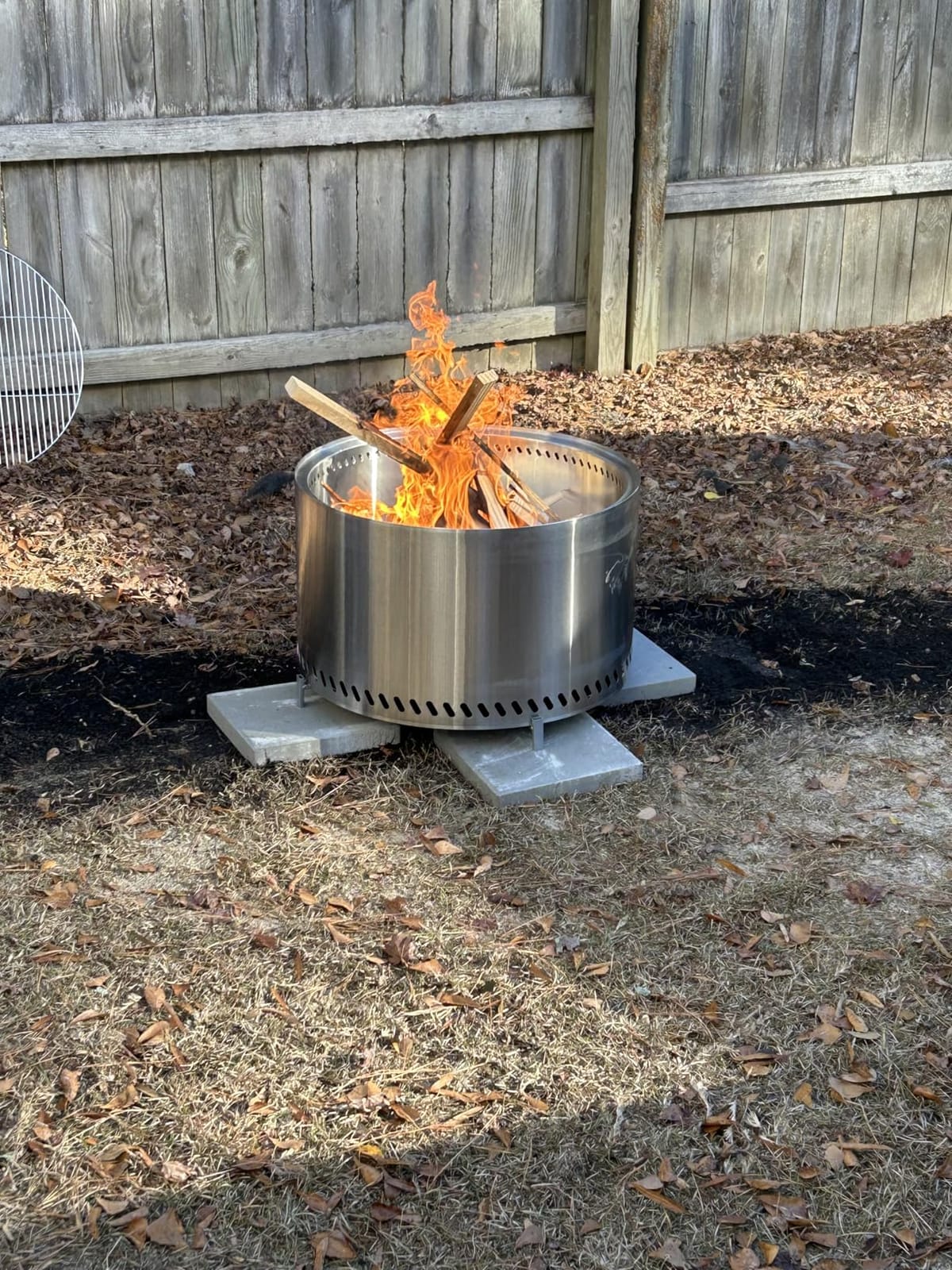 HGD 28 Inch Smokeless Firepit with Stand & Grill Rack, Large Stainless Steel Fire Pit, Wood Burning Firepit for Patio Garden Picnic (Silver) customer photo 2