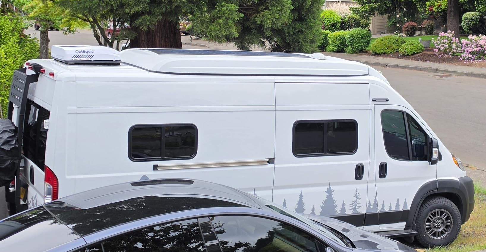 Outequip RV Air Conditioner, 12V 10000 BTU Rooftop Air Conditioner for RVs, Trucks, Vans, Campers, Tractor, Low Profile Quiet AC Unit customer photo 1