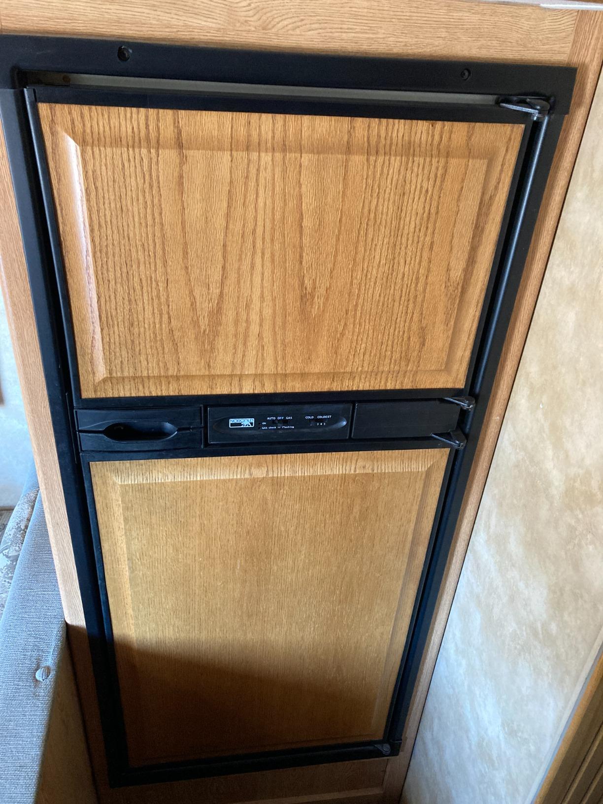 RecPro 10 Cu Ft 12V RV Refrigerator | Black | Frost-Free | Double Door | Temperature Controls, Adjustable Glass, Reversible Door, Adjustable Front Legs customer photo 1