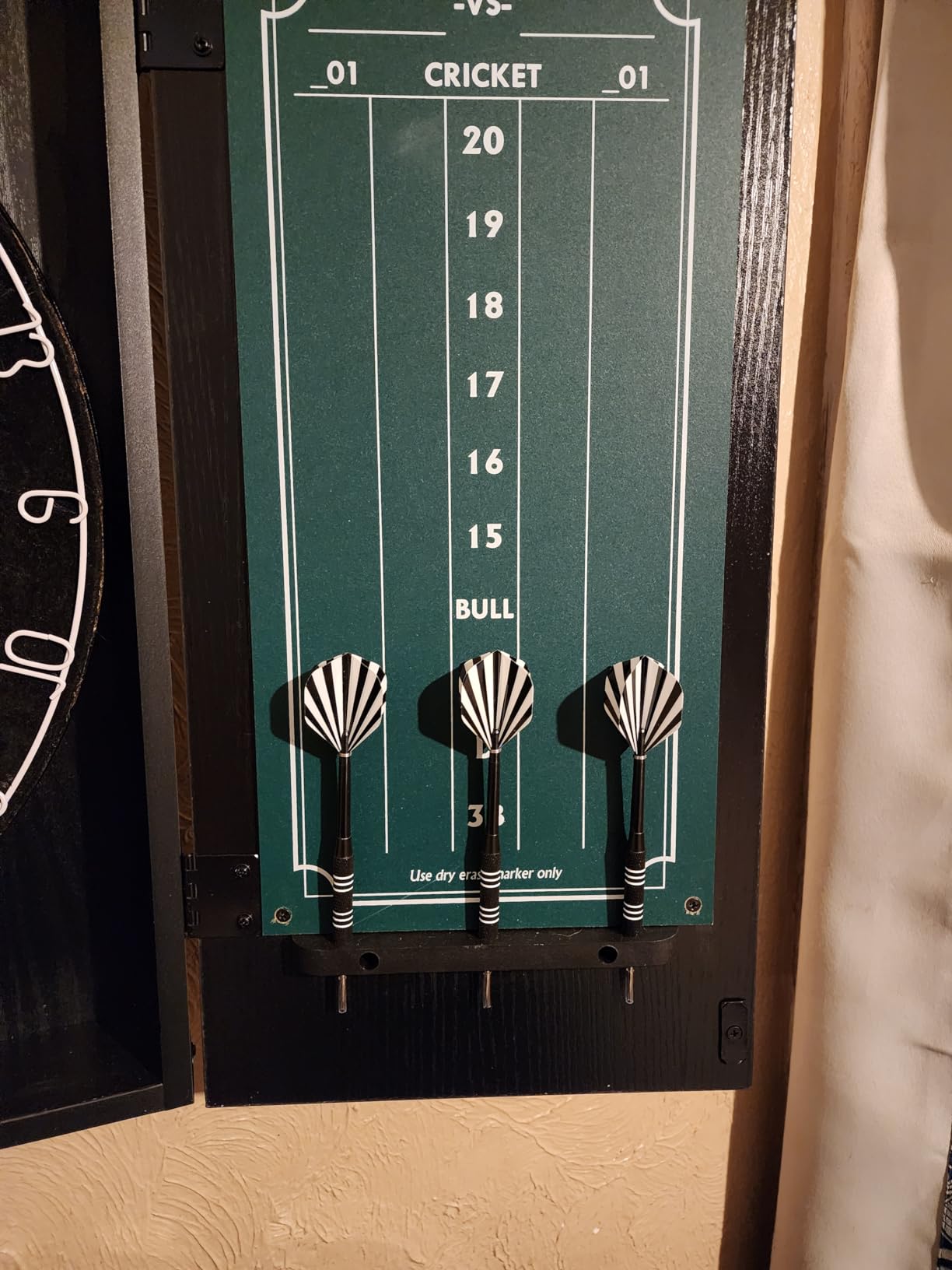 Amazon Basics Regulation Size Dartboard Cabinet Set for Adults, Black customer photo 2