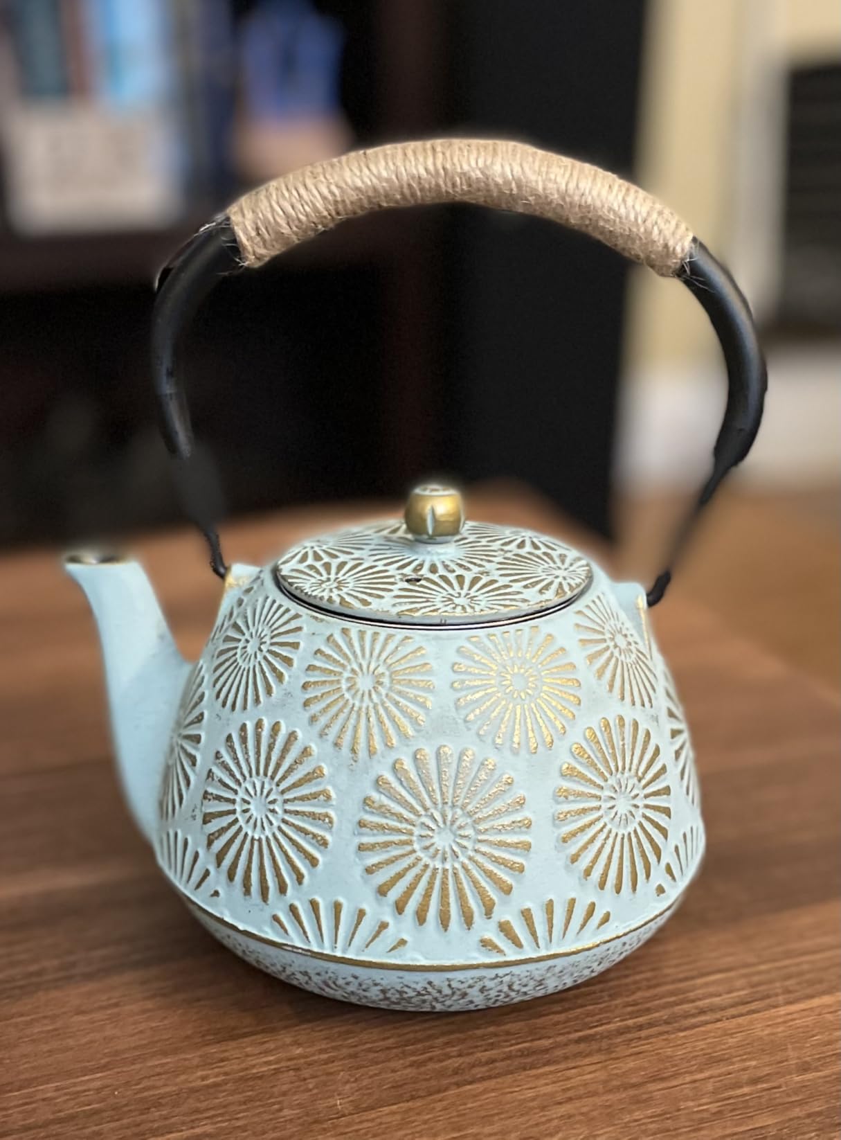 Cast Iron Teapot 40oz with Infuser, Gold Gilt Enamel Lining, Japanese Style Firework Pattern customer photo 2