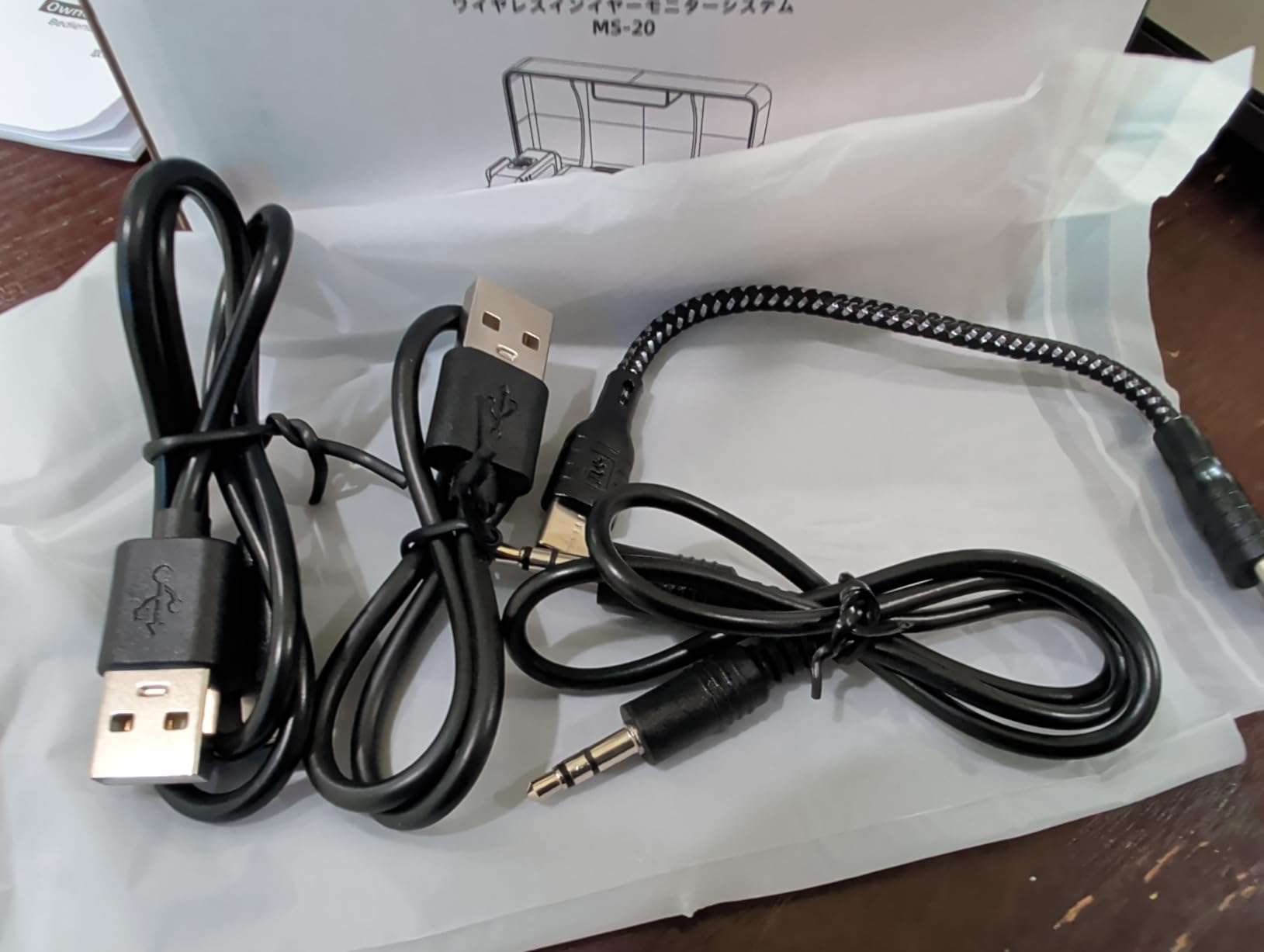 LEKATO Wireless in-Ear Monitor MS-20 Charging, 30H Battery Life with Box, 2.4G IEM System 1 Transmitter 2 Receivers Auto-Pairing, OTG Support, One to More, in-Ear Monitoring for Studio, Live, Singer, Band customer photo 1