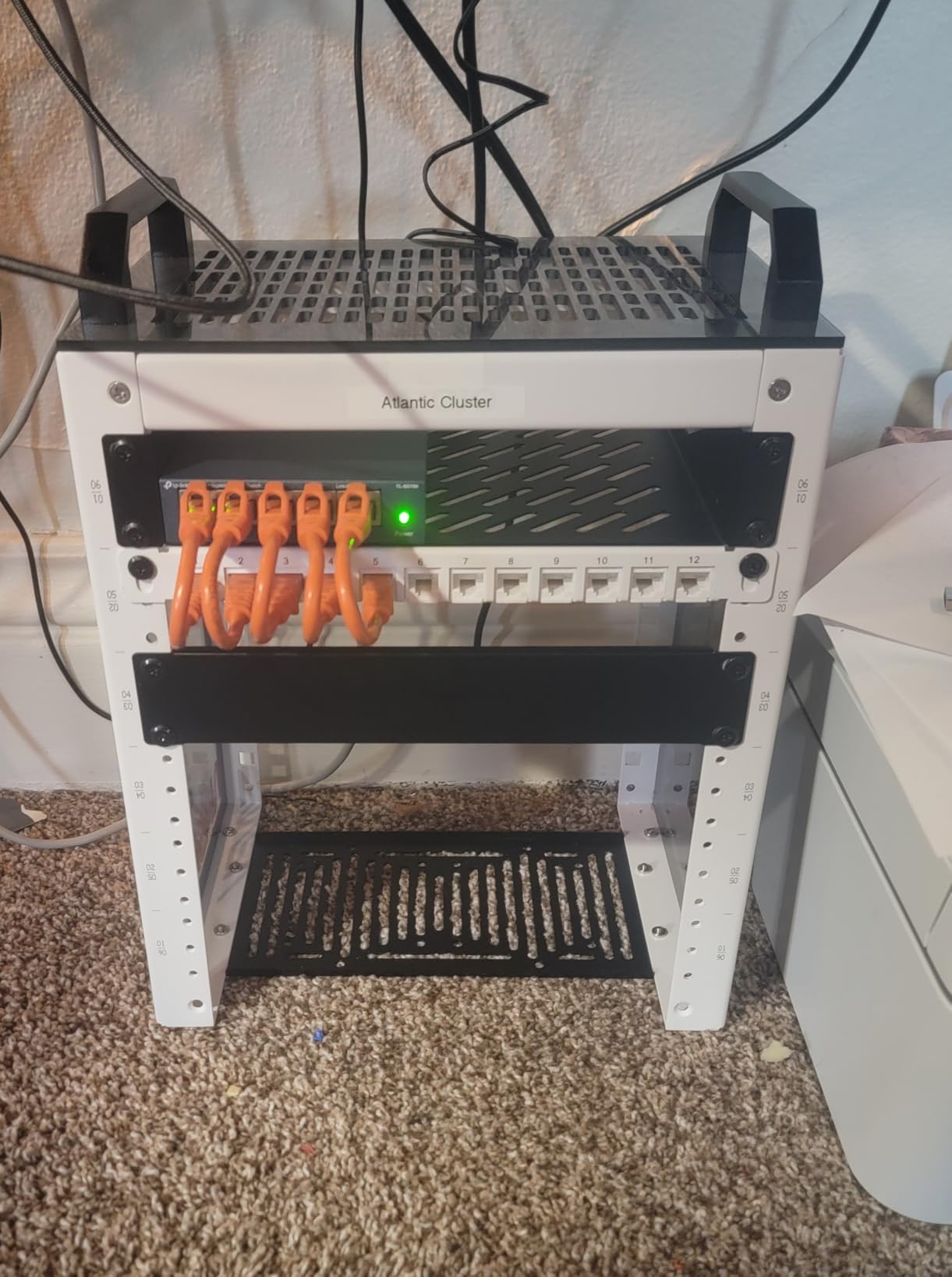 Tecmojo 6U Network Rack, 10 inch Mini Server Rack with 2 Side Translucent Panels & 2 Top Handles, 7.87 inch Deep, for 10 inch IT Equipment & A/V Devices, White customer photo 2
